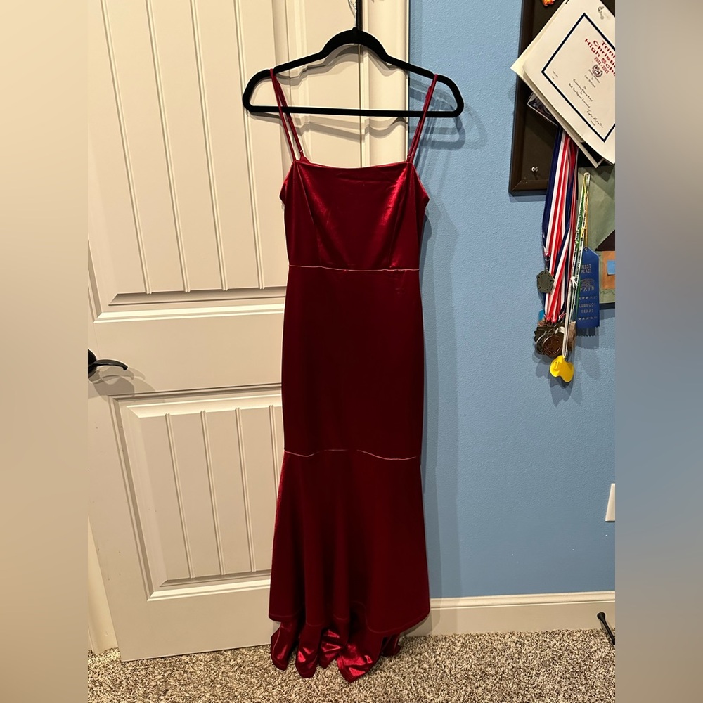 Burgundy formal maxi dress with spaghetti straps, never worn